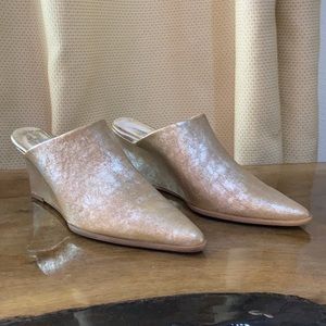 Free People heel mules Sz 10/10.5 gold frosted